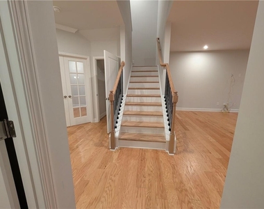 406 Riverclub Road - Photo Thumbnail 24