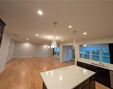 406 Riverclub Road - Photo Thumbnail 7