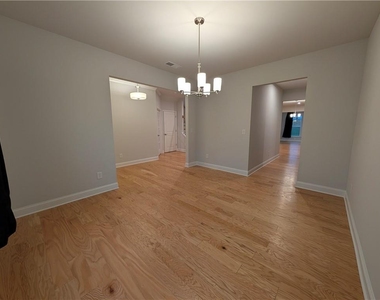 406 Riverclub Road - Photo Thumbnail 22