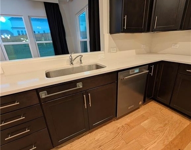 406 Riverclub Road - Photo Thumbnail 13