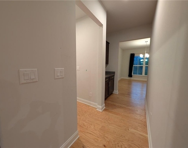 406 Riverclub Road - Photo Thumbnail 18