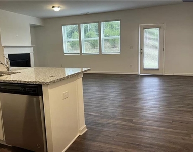 6050 Sanford Place N - Photo Thumbnail 3