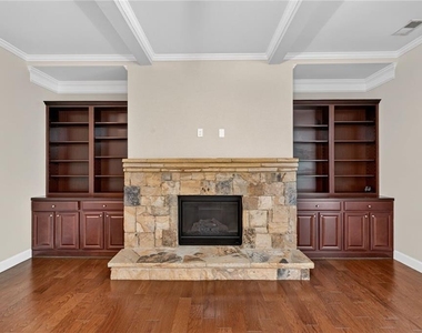5327 Whitney Landing - Photo Thumbnail 8