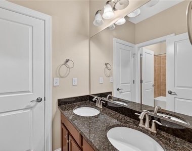 5327 Whitney Landing - Photo Thumbnail 24