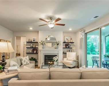 7930 Tiberon Pkwy - Photo Thumbnail 3