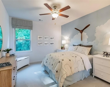 7930 Tiberon Pkwy - Photo Thumbnail 8