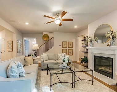 7930 Tiberon Pkwy - Photo Thumbnail 4