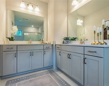 7930 Tiberon Pkwy - Photo Thumbnail 16