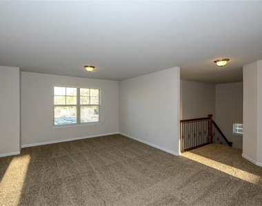 3319 Mulberry Cove Way - Photo Thumbnail 12
