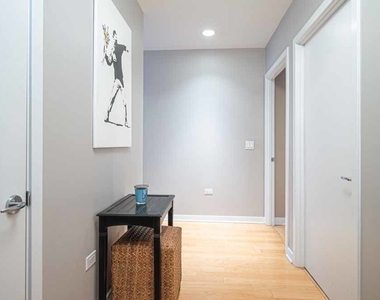 737 W Washington Boulevard - Photo Thumbnail 30
