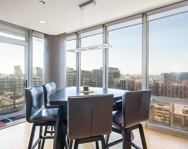 737 W Washington Boulevard - Photo Thumbnail 4