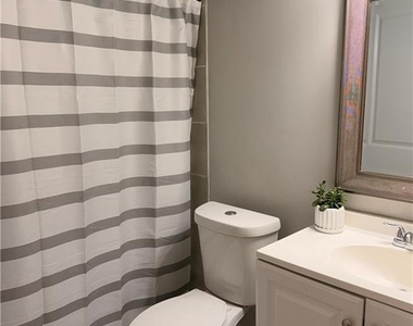 886 Killian Hill Road Sw - Photo Thumbnail 6