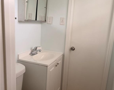 886 Killian Hill Road Sw - Photo Thumbnail 4