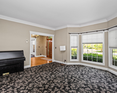 4n475 S Robert Frost Circle - Photo Thumbnail 10
