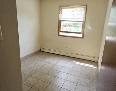 12013 S Kildare Avenue - Photo Thumbnail 3