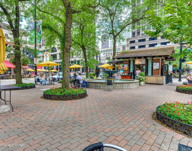 1030 N State Street - Photo Thumbnail 19