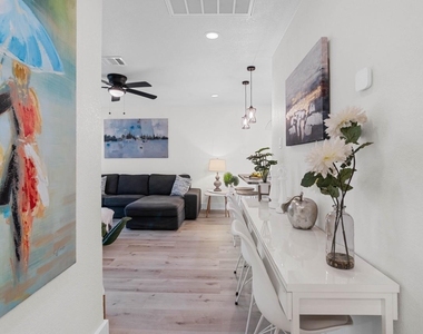 3138 Sunbeam Street - Photo Thumbnail 7