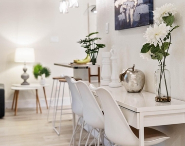 3138 Sunbeam Street - Photo Thumbnail 8