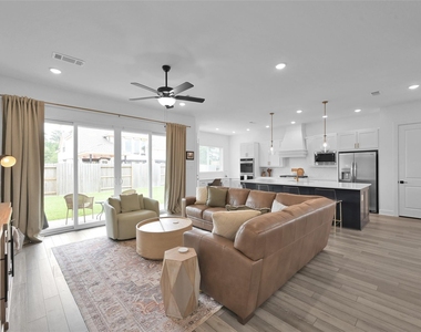 972 Terlingua Creek Drive - Photo Thumbnail 11