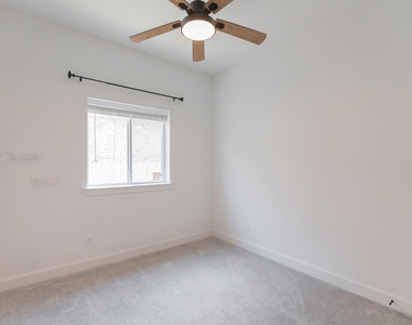 972 Terlingua Creek Drive - Photo Thumbnail 30
