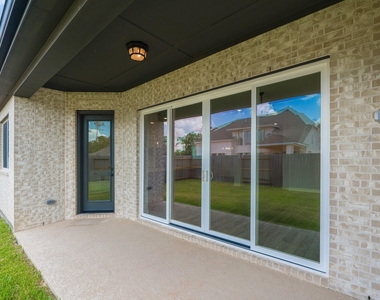 972 Terlingua Creek Drive - Photo Thumbnail 38