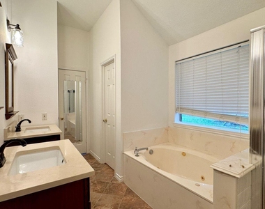 15027 Winding Black Cherry Lane - Photo Thumbnail 23
