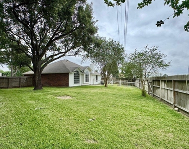 15027 Winding Black Cherry Lane - Photo Thumbnail 30