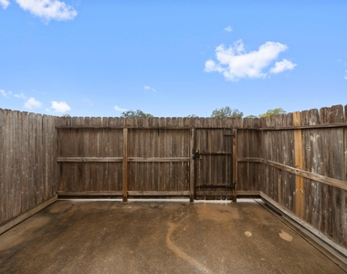 11550 Chimney Rock Road - Photo Thumbnail 23