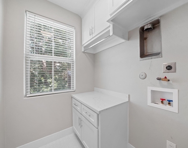 5345 Larkin Street - Photo Thumbnail 13