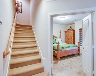 760 Nicholson Street - Photo Thumbnail 9