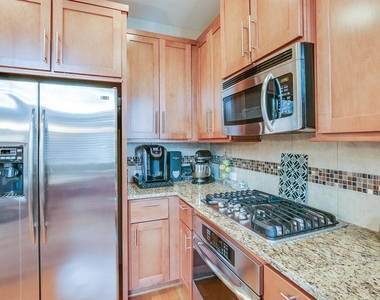 760 Nicholson Street - Photo Thumbnail 13