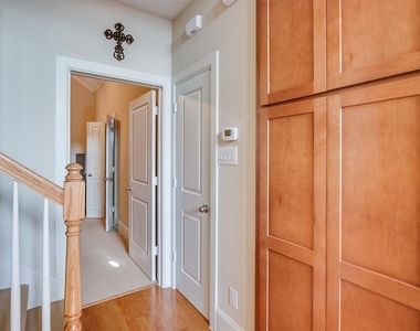 760 Nicholson Street - Photo Thumbnail 19