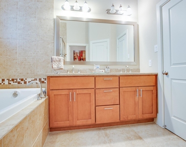 760 Nicholson Street - Photo Thumbnail 22