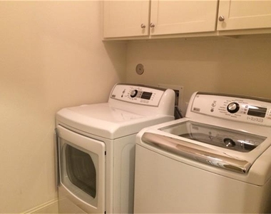 760 Nicholson Street - Photo Thumbnail 8