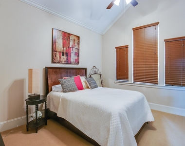 760 Nicholson Street - Photo Thumbnail 20
