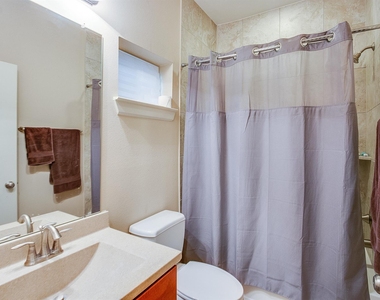 760 Nicholson Street - Photo Thumbnail 6