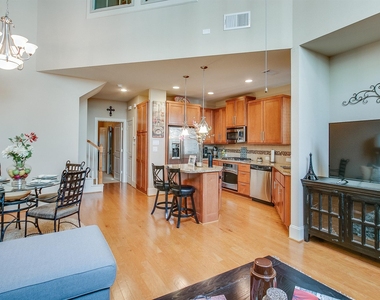 760 Nicholson Street - Photo Thumbnail 10