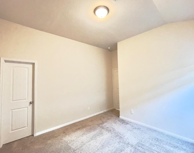 21619 Cypress Maple Drive - Photo Thumbnail 15