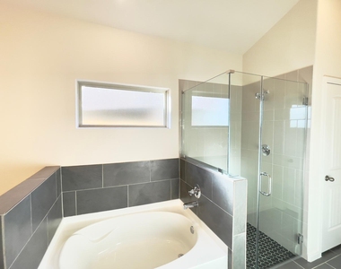 21619 Cypress Maple Drive - Photo Thumbnail 11