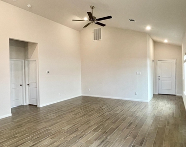 21619 Cypress Maple Drive - Photo Thumbnail 5