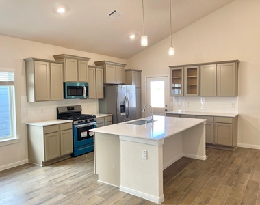 21619 Cypress Maple Drive - Photo Thumbnail 6