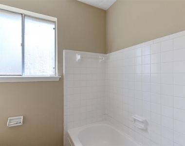 10427 Huntington Place Drive - Photo Thumbnail 13