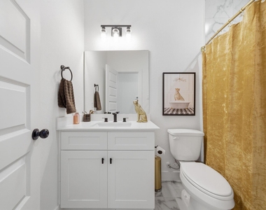 1352 W 24th Street - Photo Thumbnail 16