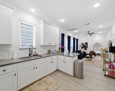 1352 W 24th Street - Photo Thumbnail 6
