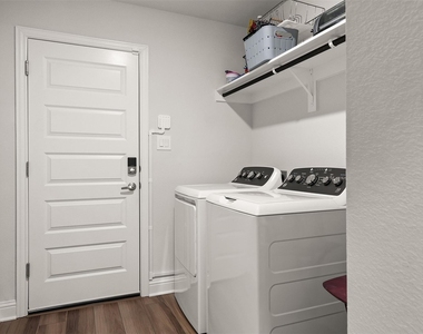 4322 Karam Landing - Photo Thumbnail 24