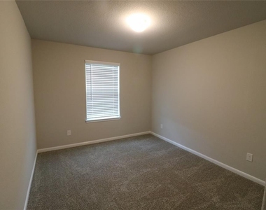 29631 Weber Way Court - Photo Thumbnail 8