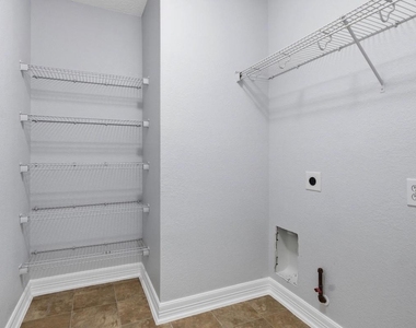 3638 Fuller Bluff Drive - Photo Thumbnail 16