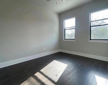 2727 Houston Avenue - Photo Thumbnail 11