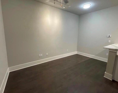 2727 Houston Avenue - Photo Thumbnail 5