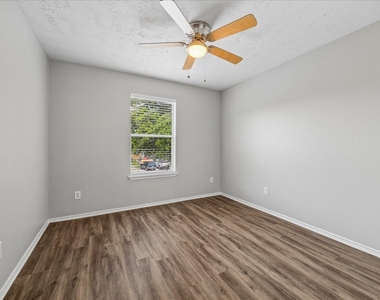 21211 Grand Linden Court - Photo Thumbnail 3